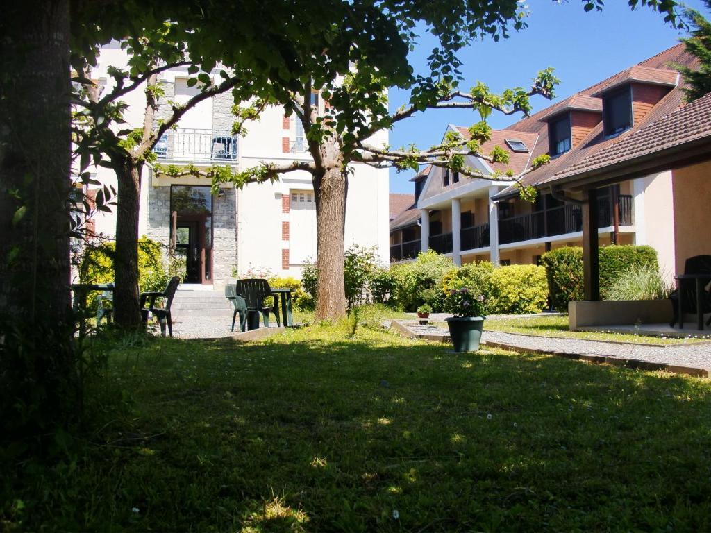 Residence Royal Bearn Salies-de-Béarn Exterior foto